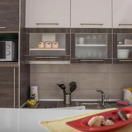 Michelle Apartment *